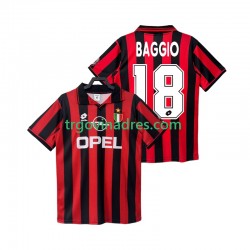 Muški Domaći Dres AC Milan BAGGIO 18 Retro 1996 1997 s Kratkih Rukava Muški Domaći Dres AC Milan BAGGIO 18 Retro 1996 1997 s Kratkih Rukava
