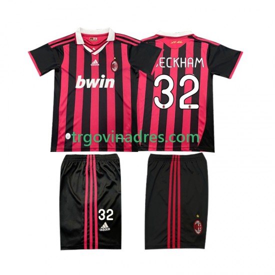Dječji Domaći Dres AC Milan BECKHAM 32 Retro 2009 2010 s Kratkih Rukava Dječji Domaći Dres AC Milan BECKHAM 32 Retro 2009 2010 s Kratkih Rukava