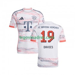 Muški Gostujući Dres FC Bayern München Alphonso Davies 19 2025-2026 s Kratkih Rukava Muški Gostujući Dres FC Bayern München Alphonso Davies 19 2025-2026 s Kratkih Rukava